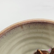 Filiżanka ceramiczna z wadą jamnik serdel filiżanka bordowo-beżowa z brązowym jamniczkiem uroczym ręcznie toczona i malowana filiżanka ze spodkiem przenikające się szkliwa 300 ml z jamnikiem kubek z jamnikiem