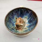 Filiżanka jasno-brązowy jasny gniady koń ze spodkiem ceramiczna z KONIEM w środku ręcznie toczona i malowana odcienie beżu, niebieskiego przenikające się kubek koń prezent dla koniarza piękna filiżanka w przenikających się szkliwach koń jasny brąz