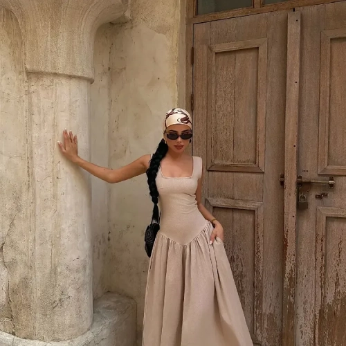 Sukienka lniana z odkrytymi plecami S i M piękna i elegancka DESERT ÉLÉGANCE – Linen Backless Maxi Dress
