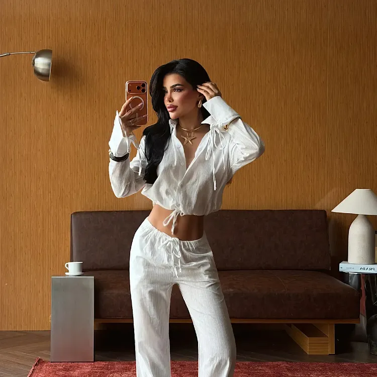 Komplet letni lekki bluzka koszulowa na troczki i spodnie na troczek w pasie biały komplet letni SUNSET MUSE – Linen Effortless Set rozmiar S