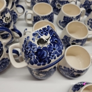 Kubek ceramiczny niebieski Mariusz kobaltowy Fajans Włocławek 330 ml z ptaszkiem malowany ręcznie kubek z motywem kwiatowym niebieskim kubek w kwiaty