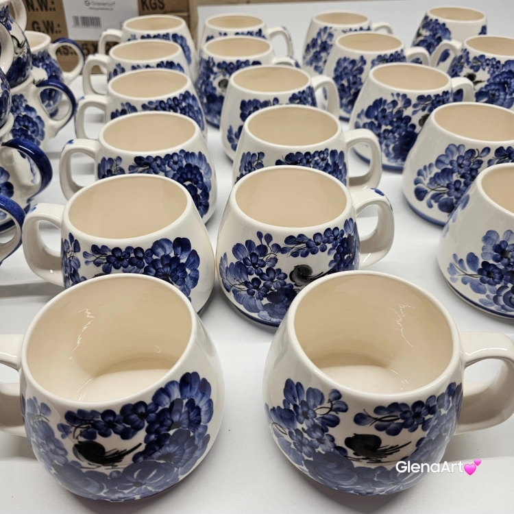 Kubek ceramiczny niebieski Mariusz kobaltowy Fajans Włocławek 330 ml z ptaszkiem malowany ręcznie kubek z motywem kwiatowym niebieskim kubek w kwiaty