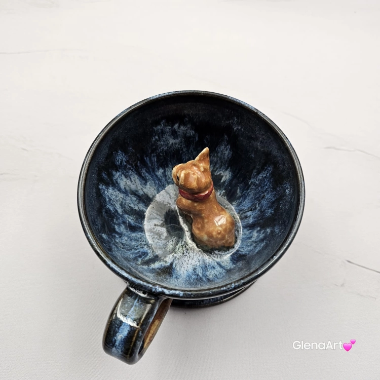 Filiżanka niebieska BULDOG brązowy / karmelowy z pieskiem BULDOŻKIEM ceramiczna ze spodkiem i zwierzakiem w środku ręcznie toczona i malowana elegancka filiżanka z pięknym szkliwem BULDOŻEK FRANCUSKI czarny kubek z pieskiem buldożkiem