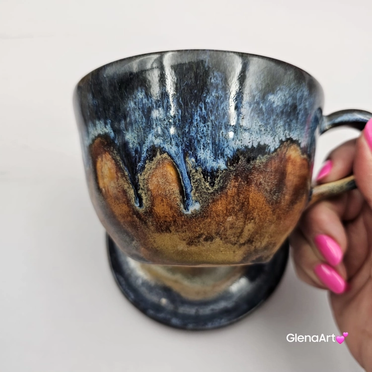 Filiżanka niebieska BULDOG brązowy / karmelowy z pieskiem BULDOŻKIEM ceramiczna ze spodkiem i zwierzakiem w środku ręcznie toczona i malowana elegancka filiżanka z pięknym szkliwem BULDOŻEK FRANCUSKI czarny kubek z pieskiem buldożkiem