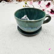 Filiżanka SIWY KOŃ nakrapiany ceramiczna ze spodkiem i KONIEM - SIWYM w środku ręcznie toczona i malowana w kolorze turkusowego jeziorka ze spodkiem prezent dla koniarza w kolorze turkusowego jeziorka kubek koń z koniem
