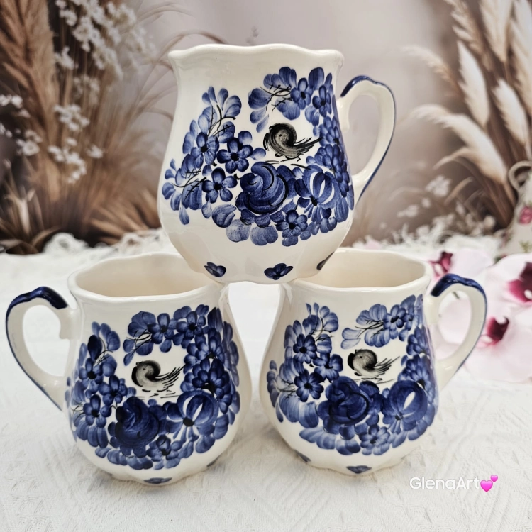 Kubek ceramiczny niebieski z ptaszkiem kobaltowy Fajans Włocławek 550 ml z ptaszkiem malowany ręcznie kubek z motywem kwiatowym niebieskim kubek w kwiaty