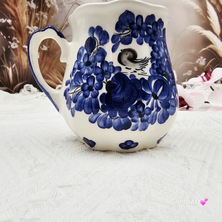 Kubek ceramiczny niebieski z ptaszkiem kobaltowy Fajans Włocławek 550 ml z ptaszkiem malowany ręcznie kubek z motywem kwiatowym niebieskim kubek w kwiaty
