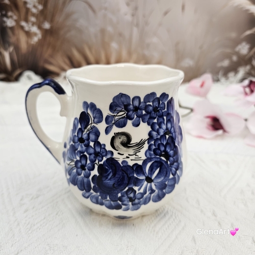 Kubek ceramiczny niebieski z ptaszkiem kobaltowy Fajans Włocławek 550 ml z ptaszkiem malowany ręcznie kubek z motywem kwiatowym niebieskim kubek w kwiaty