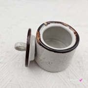 Cukiernica ceramiczna Hanny Rustic Krem Kera nakrapiana Kera Ceramika solidna cukiernica kremowa z pokrywką