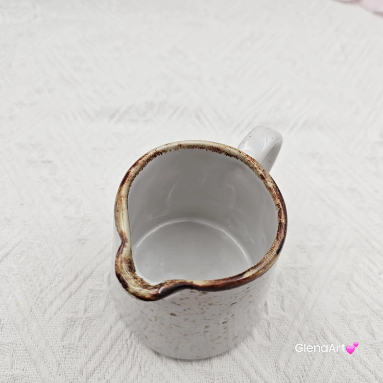 Mlecznik rustykalny ceramiczny Hanny Rustic Krem Kera nakrapiany kremowy solidny