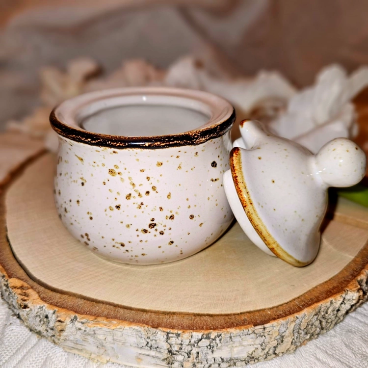 Cukiernica ceramiczna Trio Rustic Krem Kera nakrapiana