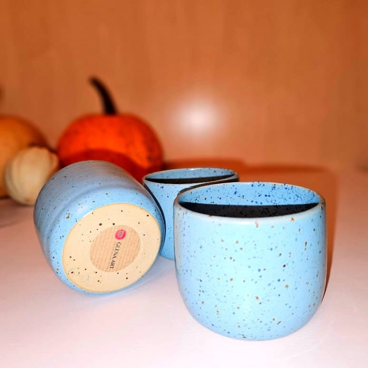 Czarka ceramiczna nakrapiana błękitna - 150 ml kubek bez ucha ręcznie toczony
