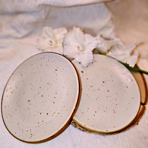 Talerz ceramiczny deserowy / śniadaniowy Still Rustic Krem Kera nakrapiany