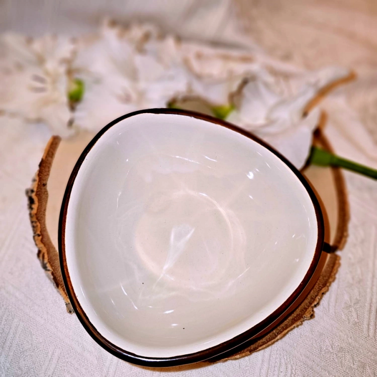 Miska ceramiczna na zupę Delta Rustic Krem Kera nakrapiana