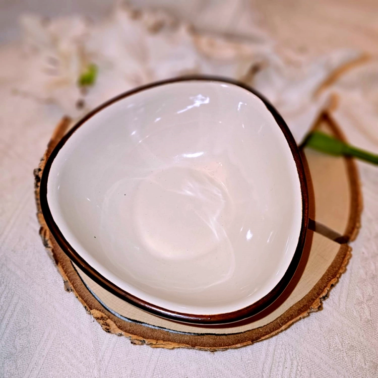 Miska ceramiczna na zupę Delta Rustic Krem Kera nakrapiana