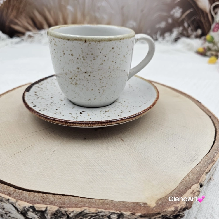 Filiżanka ceramiczna bel ze spodkiem rustykalna nakrapiana RUSTIC Krem Kera nakrapiana 200 ml elegancka filiżanka