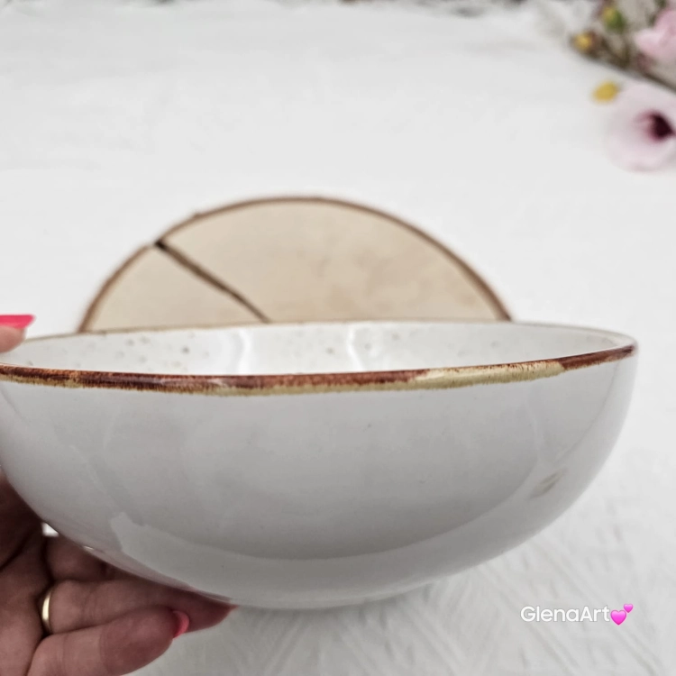 Miska sałatkowa rustykalna nakrapiana rustic krem still Kera 20 cm elegancka miska do serwowania sałatek
