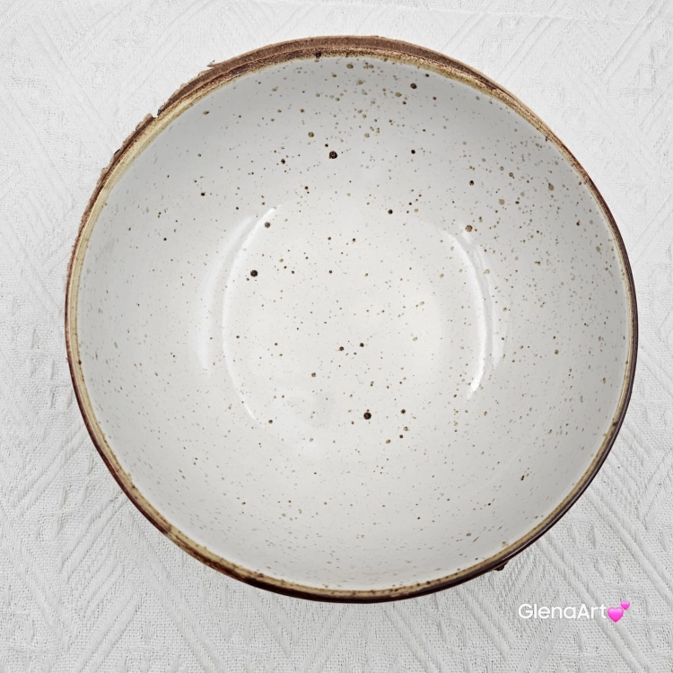 Miska sałatkowa rustykalna nakrapiana rustic krem still Kera 20 cm elegancka miska do serwowania sałatek