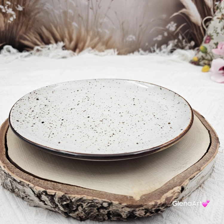 Talerzyk śniadaniowy rustykalny nakrapiany rustic krem still Kera 21 cm elegancki talerz śniadaniowy