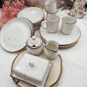 Zestaw zastawa ceramiczna rustykalna komplet stołowy kera Still Rustic Krem Kera nakrapiana 19 częściowy zestaw na prezent na ślub wesele komplet ceramiki