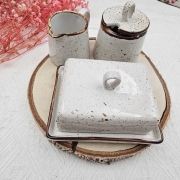 Zestaw 3 - części zastawa stołowa ceramiczna rustykalna komplet stołowy maselnica cukiernica mlecznik kera Still Rustic Krem nakrapiana 3 częściowy zestaw na prezent komplet ceramiki NW