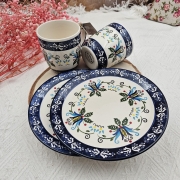 Zestaw kaszubski komplet zastawa stołowa 4 - częściowa dla 2 osób talerzyki ceramiczne i kubki folkowe kaszubski śniadaniowy kaszubek i kubek bel ceramiczny kaszubska ceramika ręcznie zdobiona Arbata 320 ml na prezent