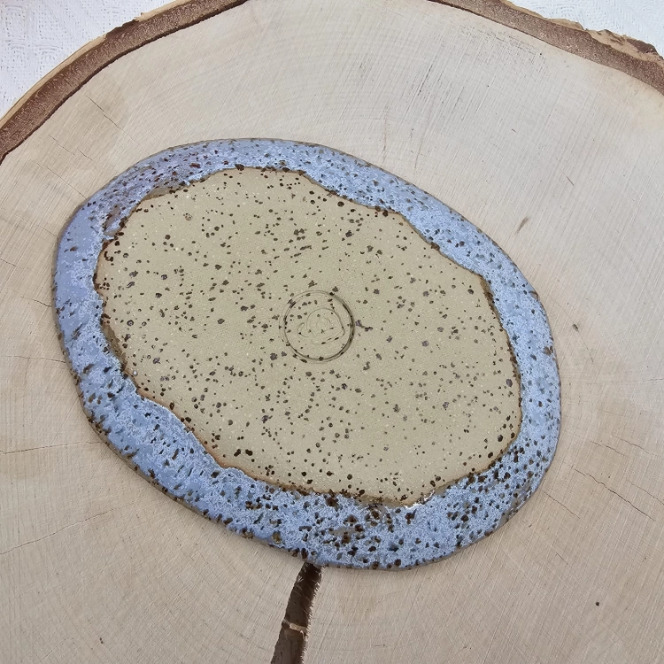 Tarka ceramiczna do czosnki i imbiru niebieska w cętki Glena Art rękodzieło ulepiona ręcznie tarka do owoców