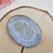 Tarka ceramiczna do czosnki i imbiru niebieska w cętki Glena Art rękodzieło ulepiona ręcznie tarka do owoców