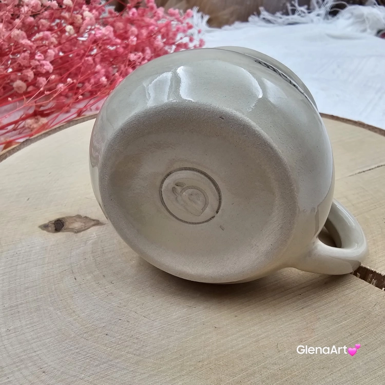 Kubek ceramiczny slow i croissant Glena Art beczułka mała kubeczek z uszkiem do kawy herbaty ulubiony kubek z napisem slow i croissant i rogalikiem ceramiczny ceramika 120 ml