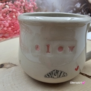 Kubek ceramiczny slow i croissant Glena Art beczułka mała kubeczek z uszkiem do kawy herbaty ulubiony kubek z napisem slow i croissant i rogalikiem ceramiczny ceramika 120 ml