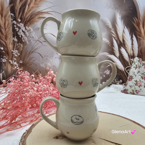 Kubek czeski z rogalikami i serduszkami beczułka ceramiczny Glena Art kubek z uszkiem do kawy herbaty ulubiony kubek ceramiczny ceramika 220 ml z rogalikami i czerwonymi serduszkami