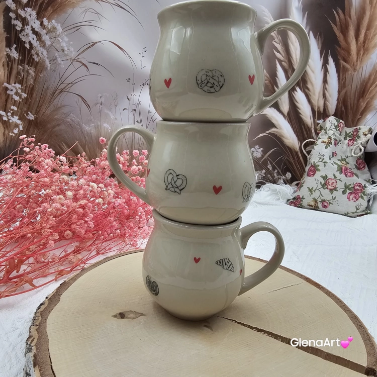 Kubek czeski z rogalikami i serduszkami beczułka ceramiczny Glena Art kubek z uszkiem do kawy herbaty ulubiony kubek ceramiczny ceramika 220 ml z rogalikami i czerwonymi serduszkami