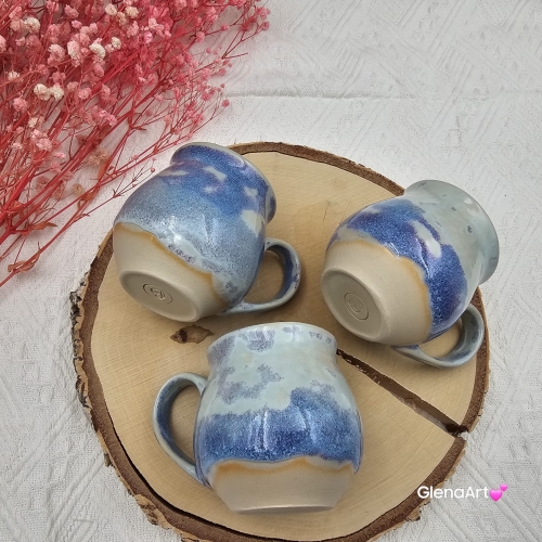 Kubek czeski błękitna chmurka ceramiczny Glena Art beczułka jasnoniebieska kubek z uszkiem do kawy herbaty ulubiony kubek ceramiczny ceramika 250 ml