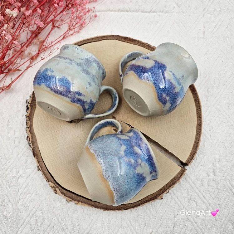 Kubek czeski błękitna chmurka ceramiczny Glena Art beczułka jasnoniebieska kubek z uszkiem do kawy herbaty ulubiony kubek ceramiczny ceramika 250 ml
