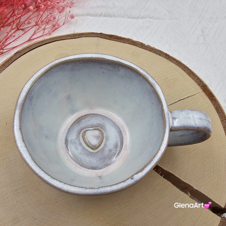 Filiżanka ceramiczna z serduszkiem na dnie pastelowy fiolet / róż Glena Art z uszkiem do kawy herbaty ulubiony kubek ceramiczny ceramika 250 ml rękodzieło serduszko na dnie