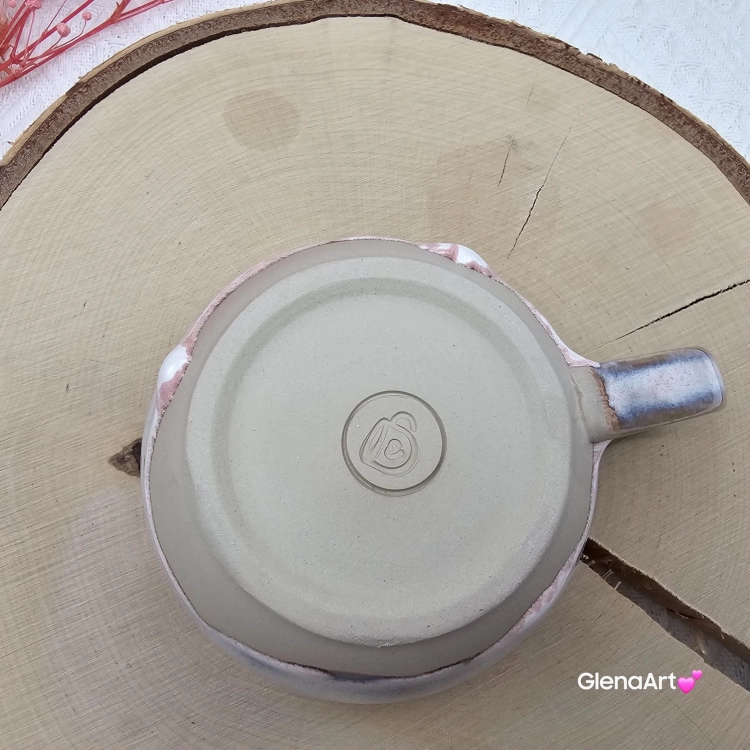 Filiżanka ceramiczna z serduszkiem na dnie pastelowy fiolet / róż Glena Art z uszkiem do kawy herbaty ulubiony kubek ceramiczny ceramika 250 ml rękodzieło serduszko na dnie