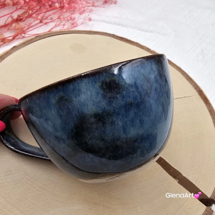 Filiżanka ceramiczna z serduszkiem morska głębia granatowo - brązowa Glena Art z uszkiem do kawy herbaty ulubiony kubek ceramiczny ceramika 250 ml rękodzieło serduszko