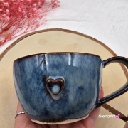 Filiżanka ceramiczna z serduszkiem morska głębia granatowo - brązowa Glena Art z uszkiem do kawy herbaty ulubiony kubek ceramiczny ceramika 250 ml rękodzieło serduszko