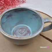 Filiżanka ceramiczna z serduszkiem na dnie Glena Art niebieska chmurka z uszkiem do kawy herbaty ulubiony kubek ceramiczny ceramika 250 ml rękodzieło niebieskie kolory i serduszko na dnie