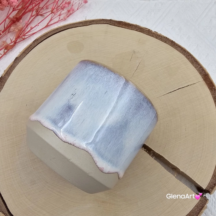 Kubek czarka ceramiczna w kolorze pastelowego fioletu przenikający się ceramiczna czarka Glena Art kubek bez uszka do kawy herbaty ulubiony kubek ceramiczny ceramika 250 ml