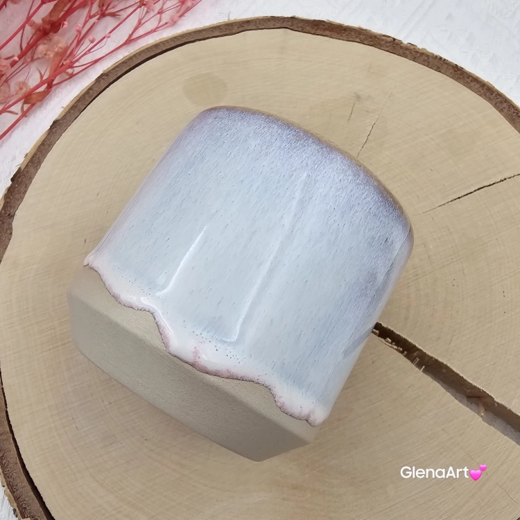 Kubek czarka ceramiczna w kolorze pastelowego fioletu przenikający się ceramiczna czarka Glena Art kubek bez uszka do kawy herbaty ulubiony kubek ceramiczny ceramika 250 ml