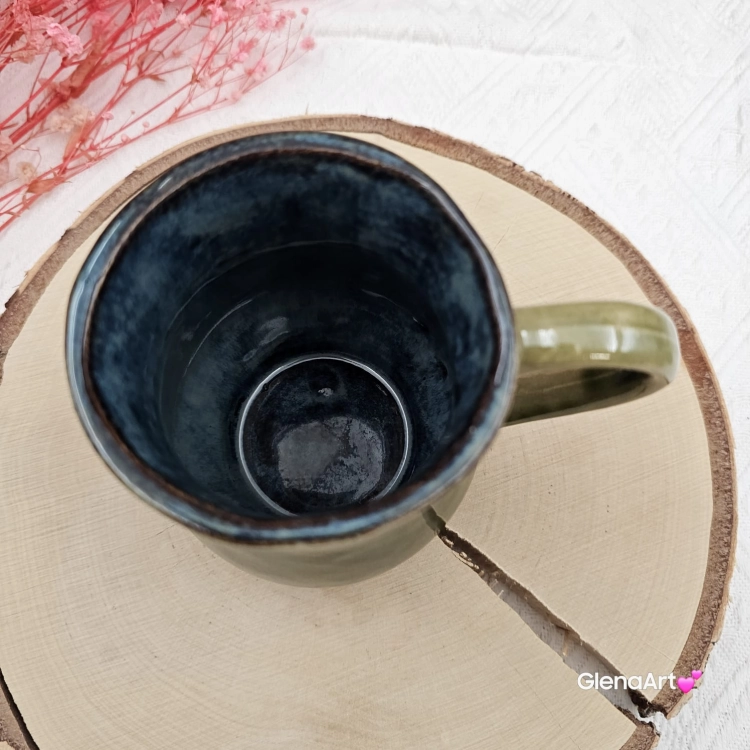 Kubek beczułka MAX duży ceramiczny Glena Art kolor ziemi zielony i granatowy z uszkiem kolory ziemi do kawy herbaty ulubiony kubek ceramiczny ceramika 400 ml