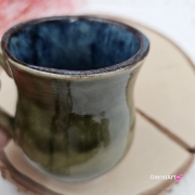 Kubek beczułka MAX duży ceramiczny Glena Art kolor ziemi zielony i granatowy z uszkiem kolory ziemi do kawy herbaty ulubiony kubek ceramiczny ceramika 400 ml