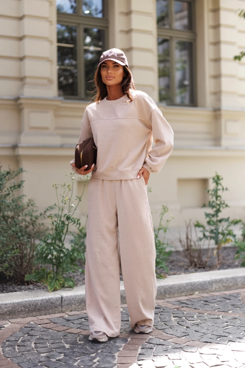 Komplet zestaw sztruksowy Lara rozmiary s/m i l/xl bluza i spodnie sztruksowe