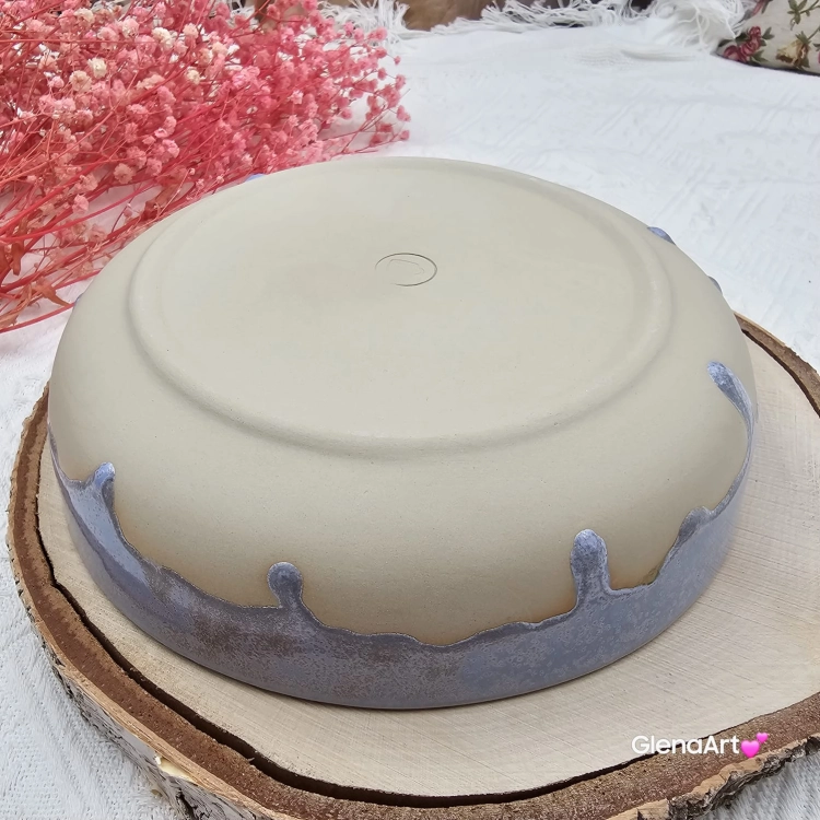 Miska ceramiczna truskawka jasna lawenda Glena Art talerz głęboki na zupę 0,8 l ceramiczny niebieski ceramika rękodzieło ręcznie robiona z formy miska talerz do zupy z jasnej masy kamionkowej jasny niebieski z odciskiem truskawki