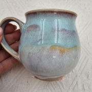 Kubek czeski błękitna chmurka nieidealny ceramiczny Glena Art beczułka niebieska kubek z uszkiem do kawy herbaty ulubiony kubek ceramiczny ceramika rękodzieło 250 ml