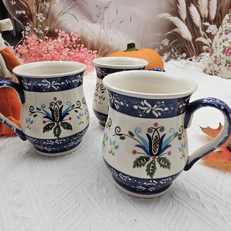 Kubek beczułka max kaszubski ceramiczny folkowy Franek kaszubska ceramika ręcznie zdobiony Arbata kaszubski wzór kubek 450 ml beczułka