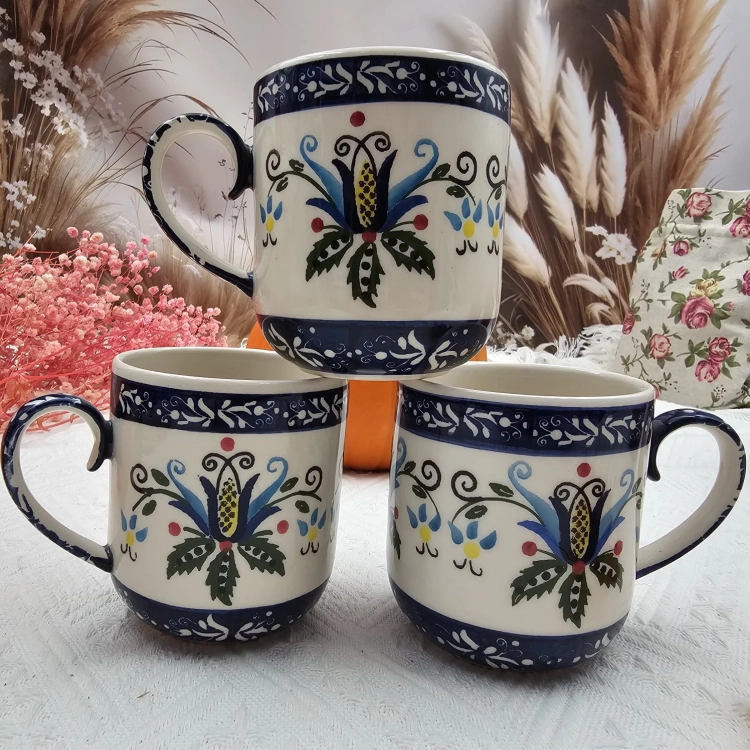 Kubek kaszubski średni 200 ml ceramiczny folkowy Aleksandra kaszubska ceramika ręcznie zdobiony Arbata kaszubski wzór kubek 200 ml uroczy mniejszy kubek taki idealny do małej kawy