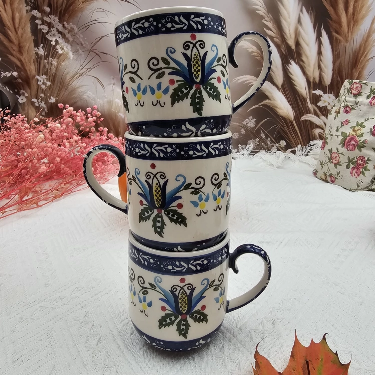 Kubek kaszubski średni 200 ml ceramiczny folkowy Aleksandra kaszubska ceramika ręcznie zdobiony Arbata kaszubski wzór kubek 200 ml uroczy mniejszy kubek taki idealny do małej kawy